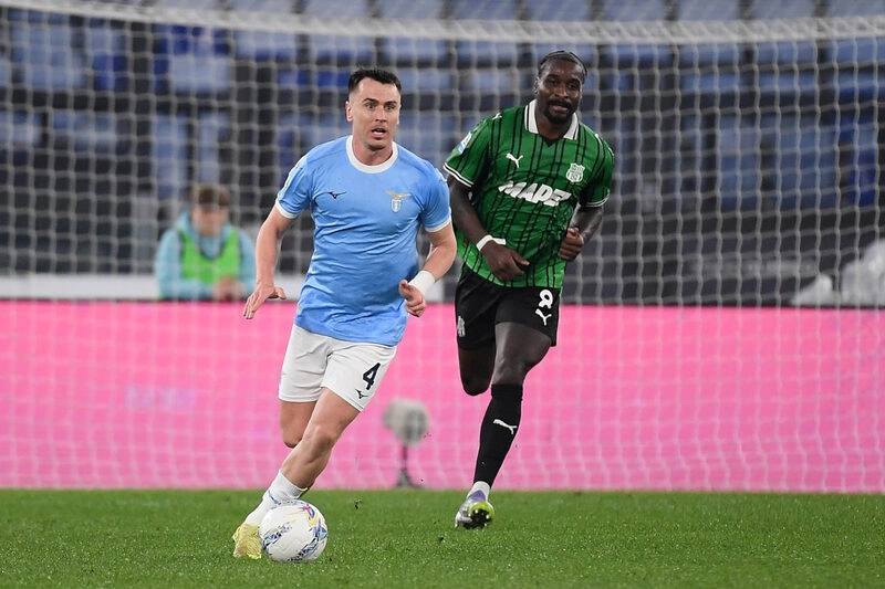 Lazio vs Sassuolo - 3 điểm quý giá của Đại Bàng Xanh